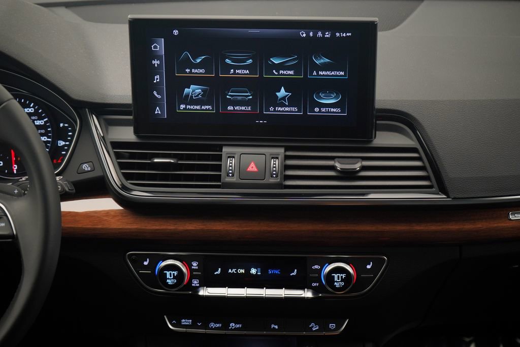 Used 2023 Audi Q5 2.0T Premium w/ Convenience Package image 10