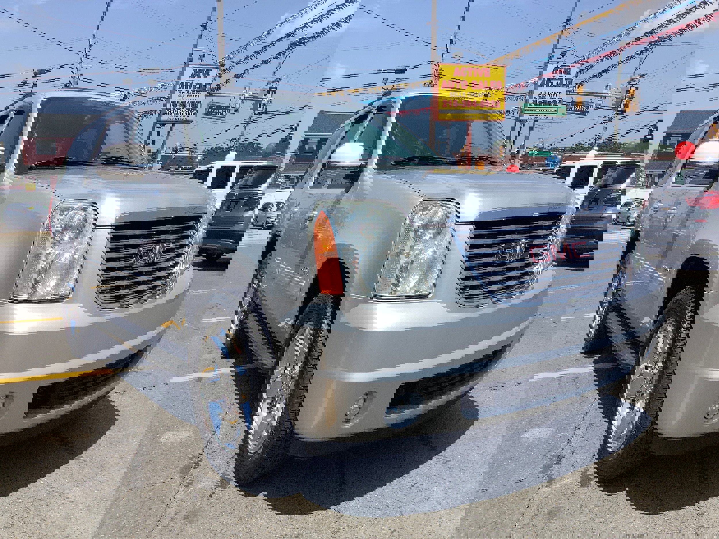 Used 2013 GMC Yukon SLT image 1