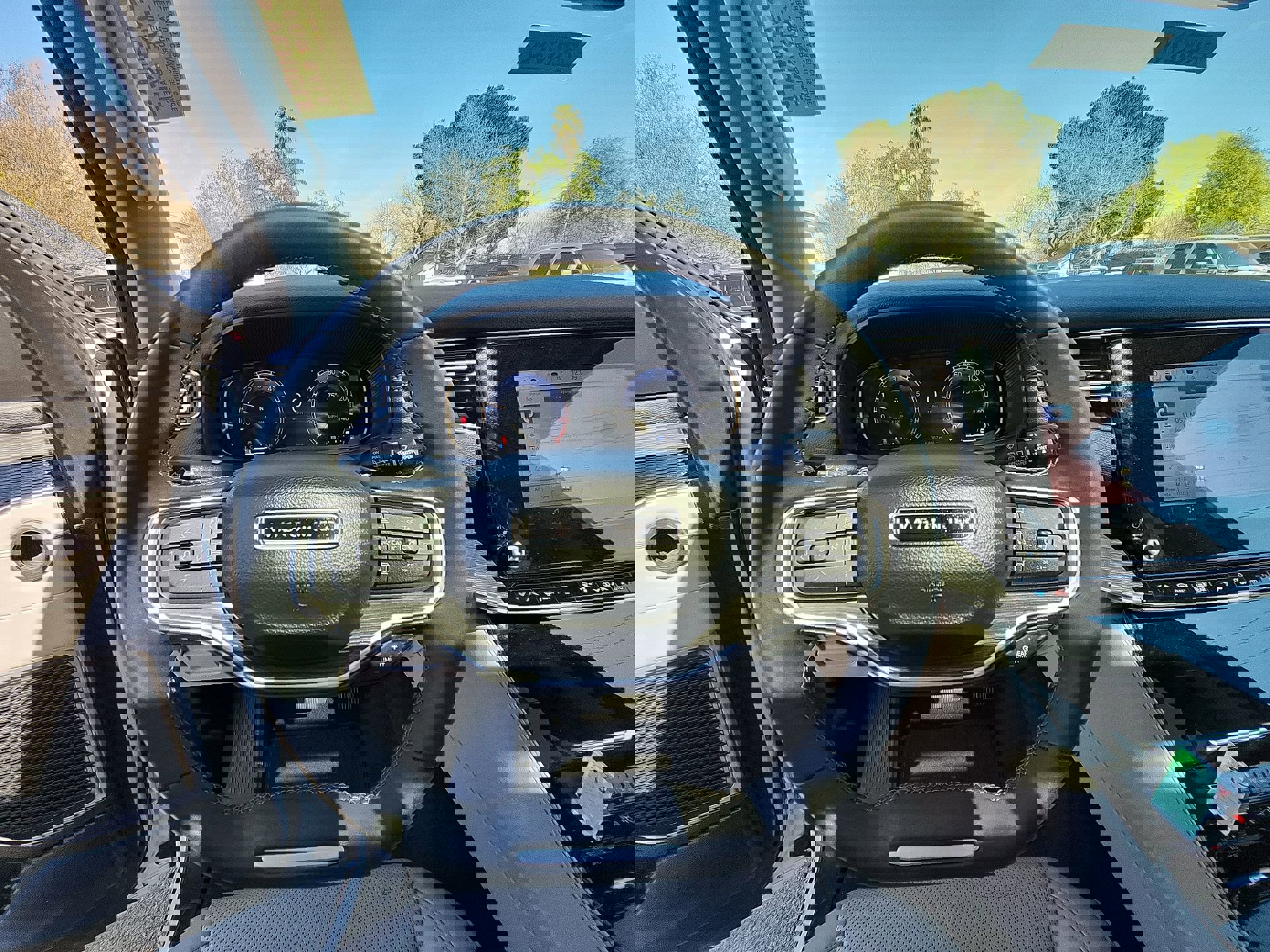 Certified 2023 Jeep Wagoneer Series II w/ Premium Group I image 11