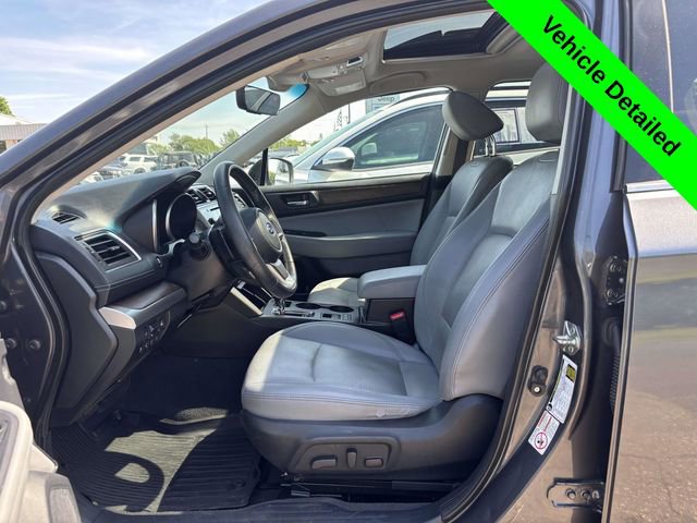 Used 2019 Subaru Outback 2.5i Limited AWD/4WD image 3