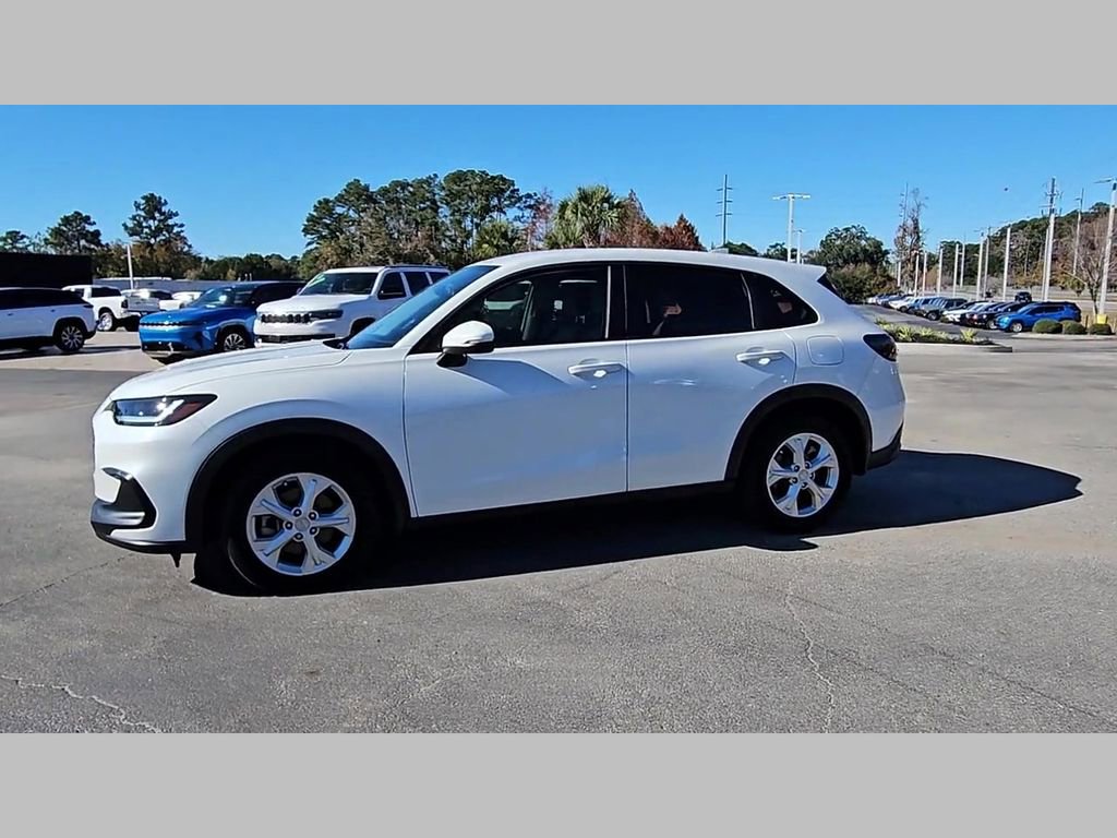 Used 2023 Honda HR-V LX image 27