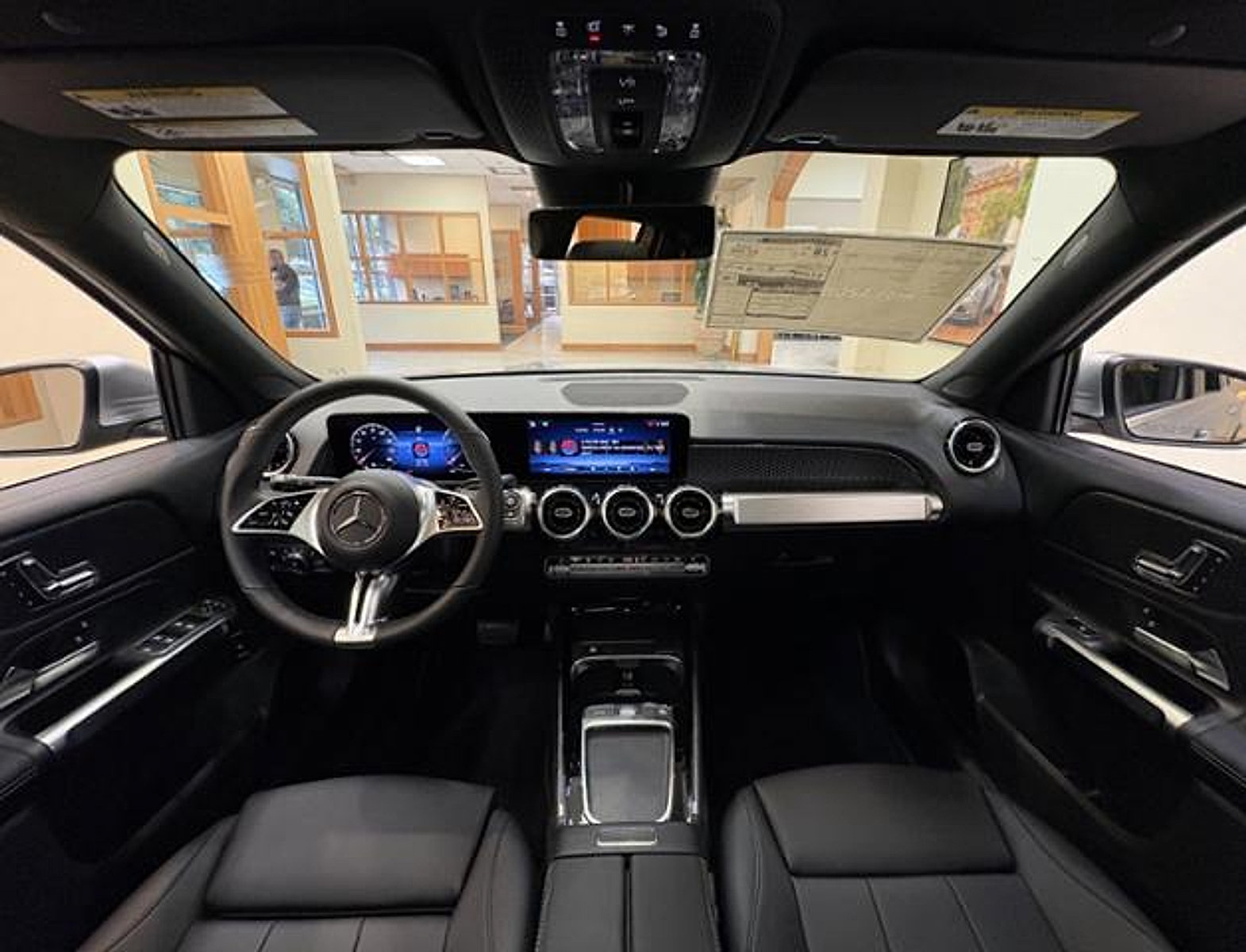 New 2026 Mercedes-Benz GLB 250 image 14