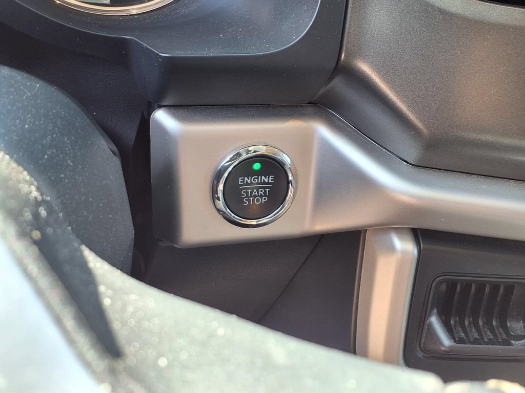 Used 2024 Ford Expedition XLT AWD/4WD image 16