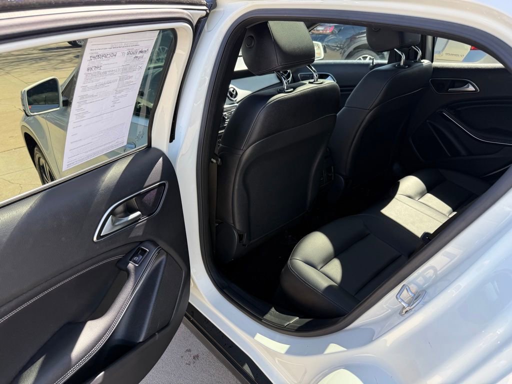 Used 2017 Mercedes-Benz GLA 250 4MATIC image 11