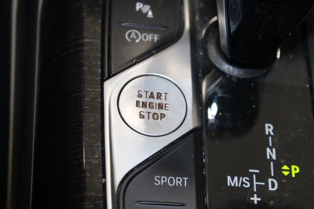 Used 2019 BMW 330i xDrive Sedan image 26