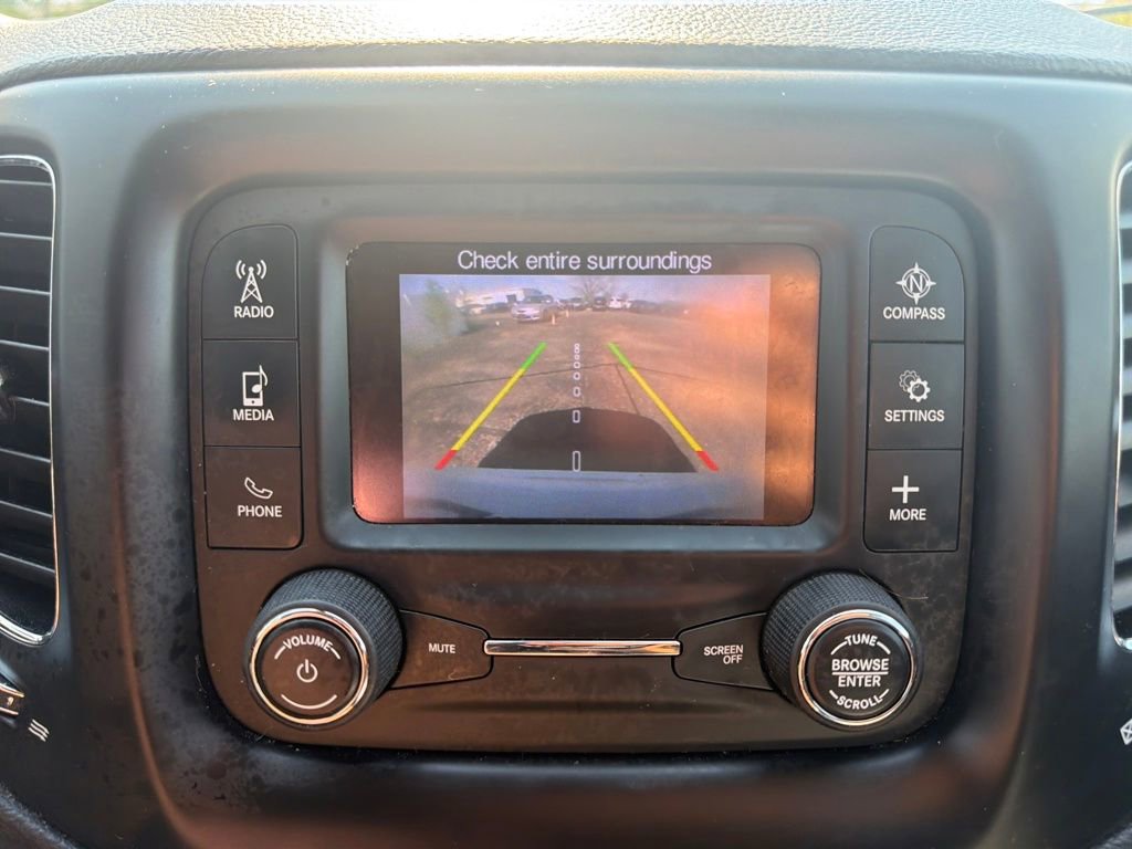 Used 2018 Jeep Compass Latitude image 21