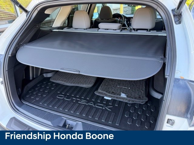 Used 2024 Subaru Outback Premium AWD/4WD image 39