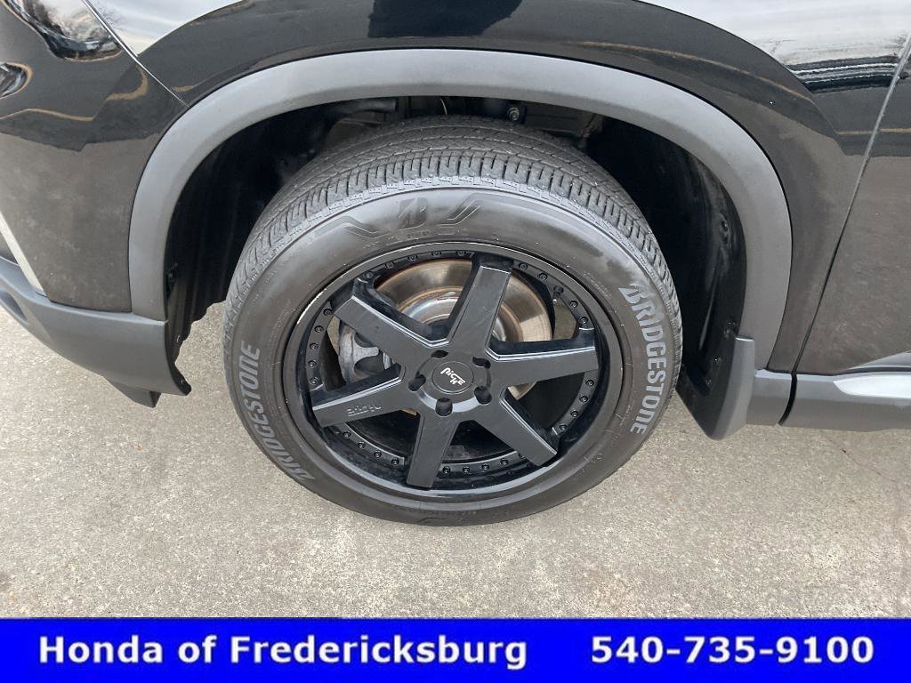 Used 2023 Honda Pilot Touring image 10