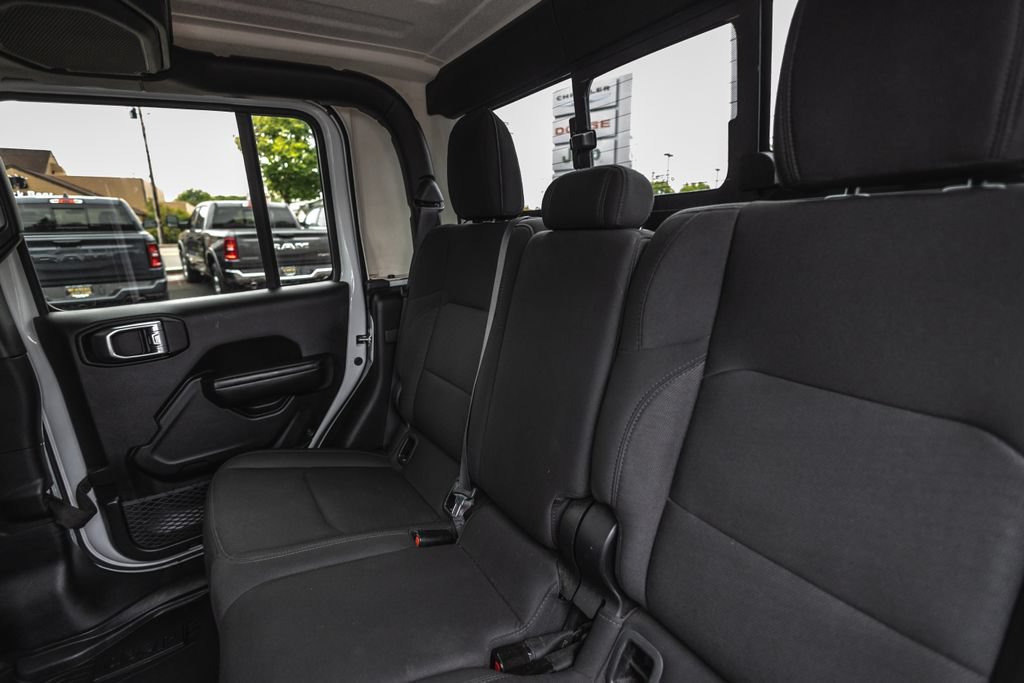 Used 2020 Jeep Gladiator Sport w/ Quick Order Package 24S AWD/4WD image 30