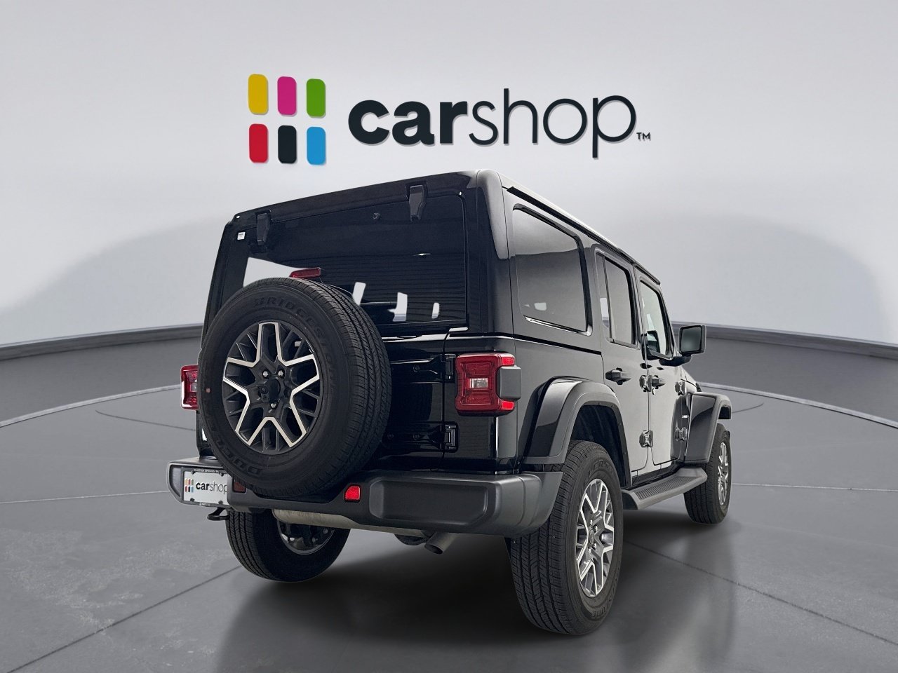 Used 2024 Jeep Wrangler Unlimited Sahara AWD/4WD image 5