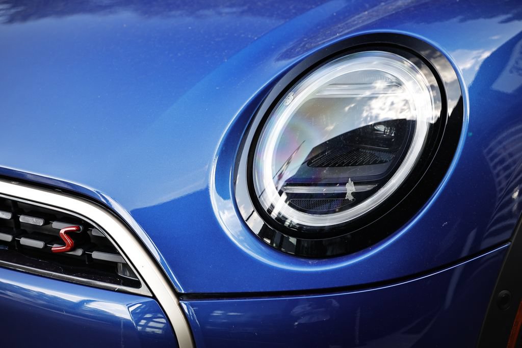 Used 2025 MINI Cooper S FWD image 11