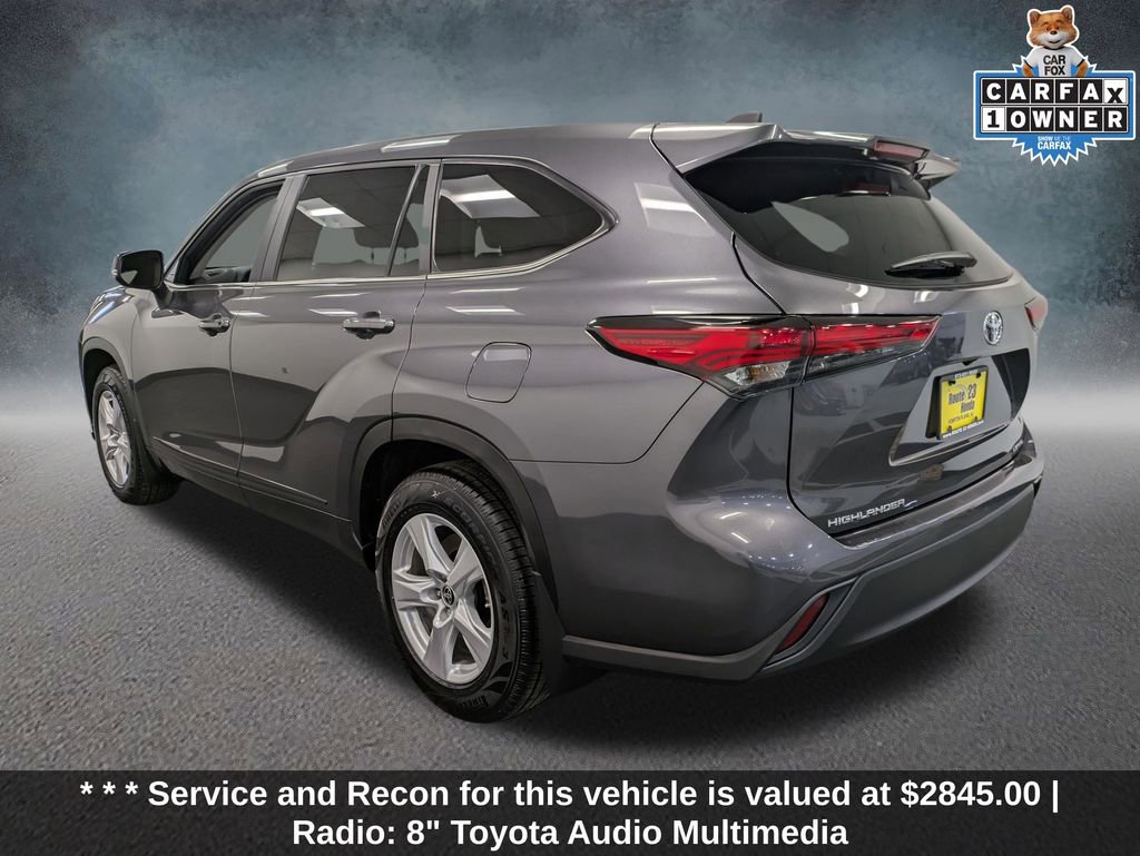 Used 2023 Toyota Highlander LE image 7