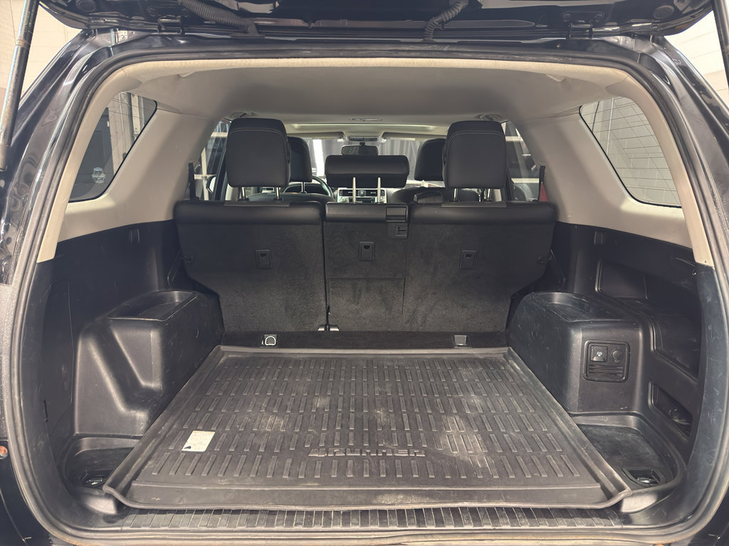 Used 2018 Toyota 4Runner SR5 Premium image 32