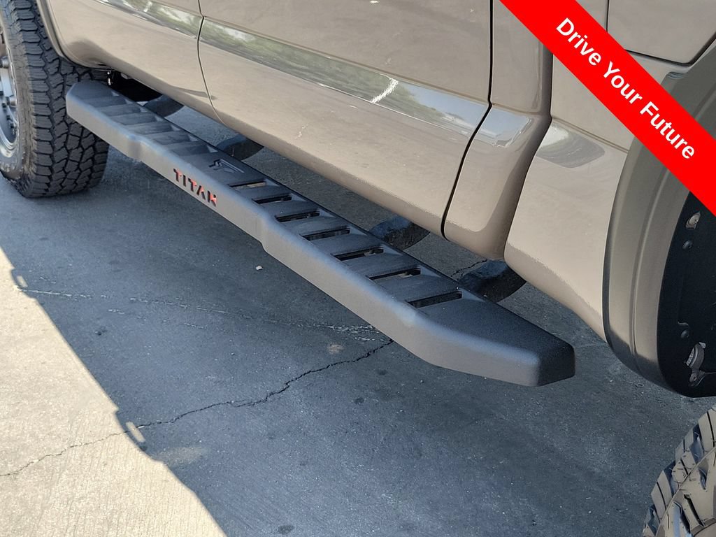 Used 2021 Nissan Titan PRO-4X w/ Pro-4x Convenience Package AWD/4WD image 32