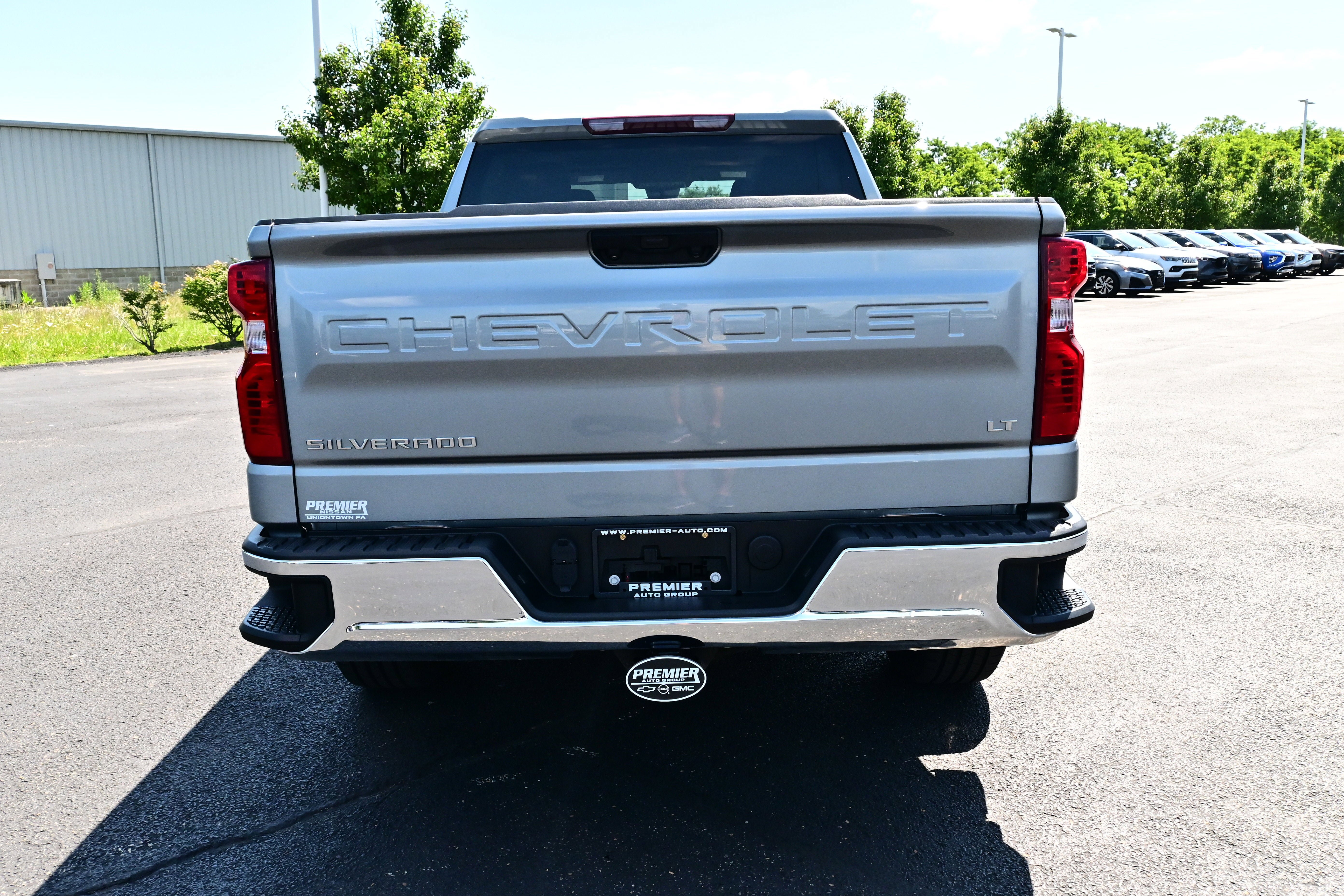 Used 2024 Chevrolet Silverado 1500 LT AWD/4WD image 7