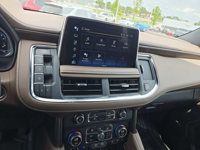 Used 2024 Chevrolet Suburban High Country w/ Advanced Technology Package AWD/4WD image 26