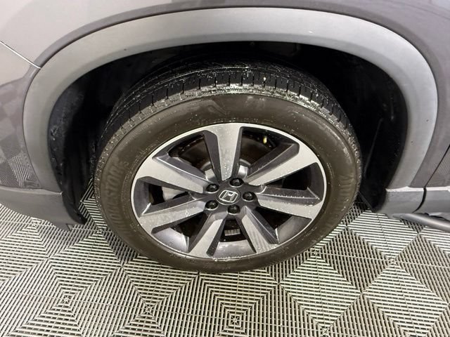 Used 2025 Honda Pilot Elite image 13