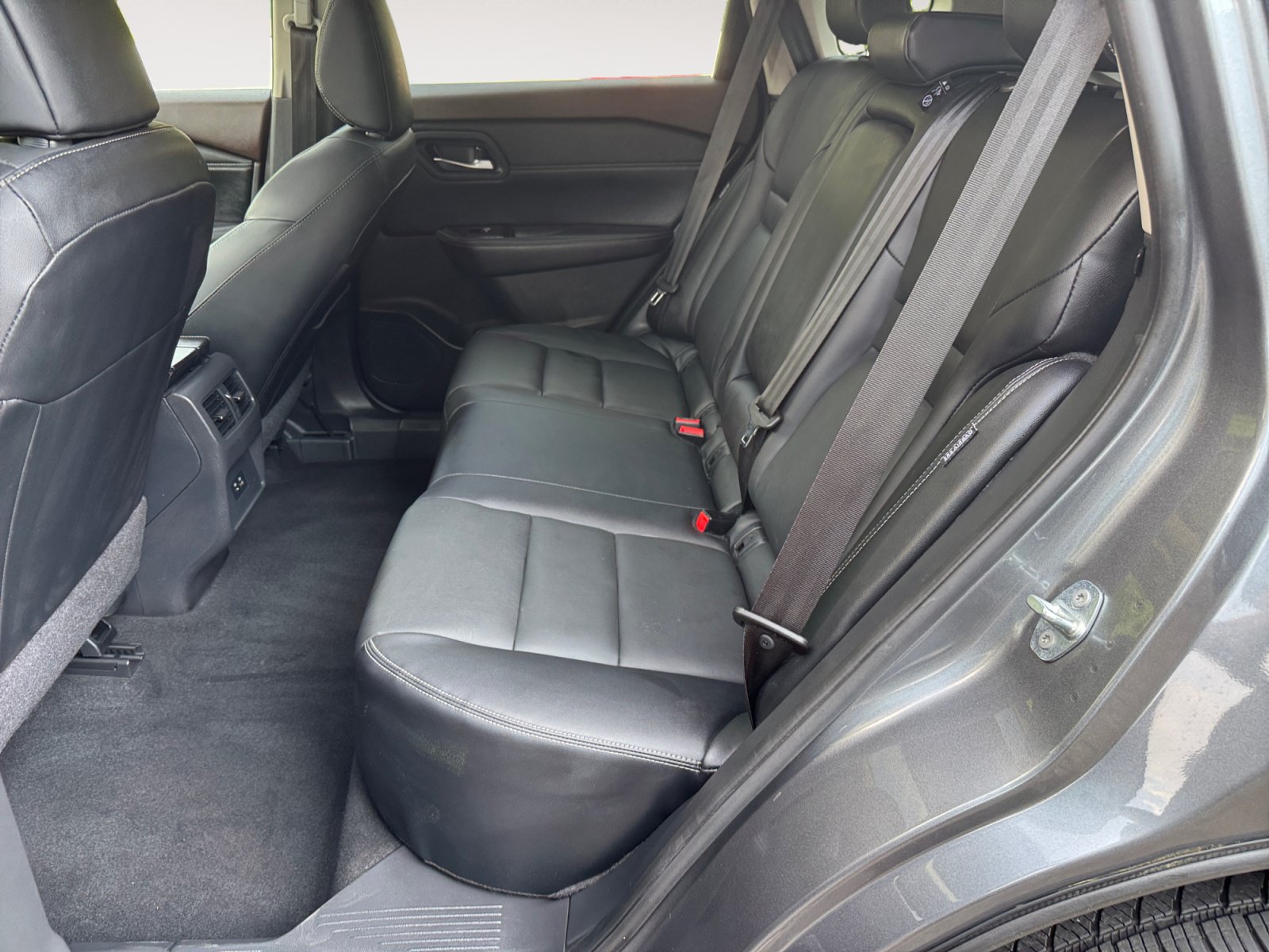 Used 2023 Nissan Rogue SL AWD/4WD image 13