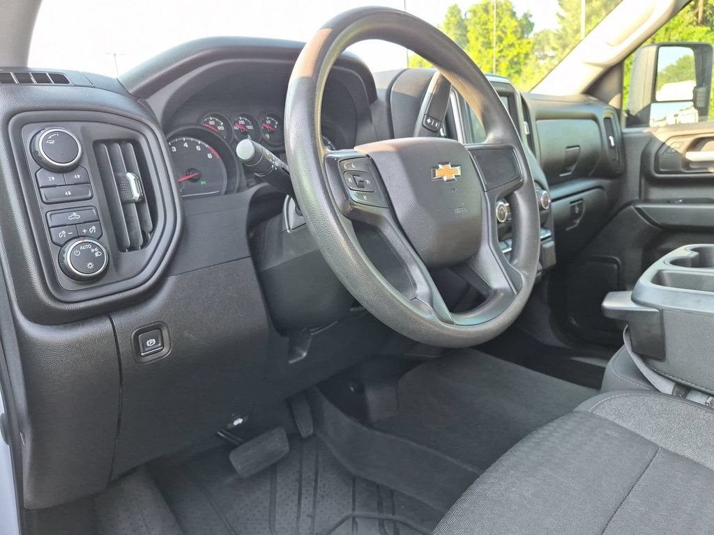 Used 2022 Chevrolet Silverado 2500 Custom w/ Gooseneck/5TH Wheel Package AWD/4WD image 13