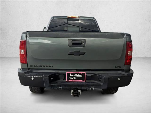 Used 2008 Chevrolet Silverado 2500 LTZ w/ Safety Package AWD/4WD video 3