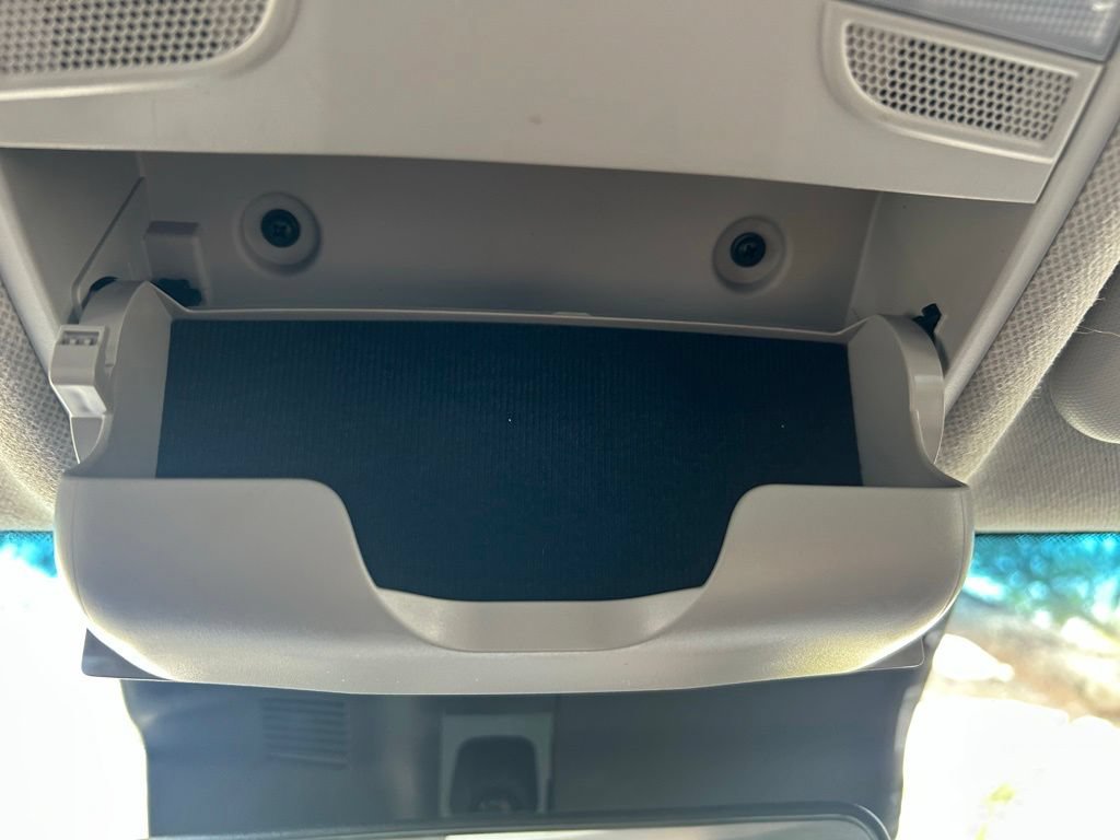 Used 2023 Hyundai Kona SE w/ Cargo Package FWD image 34