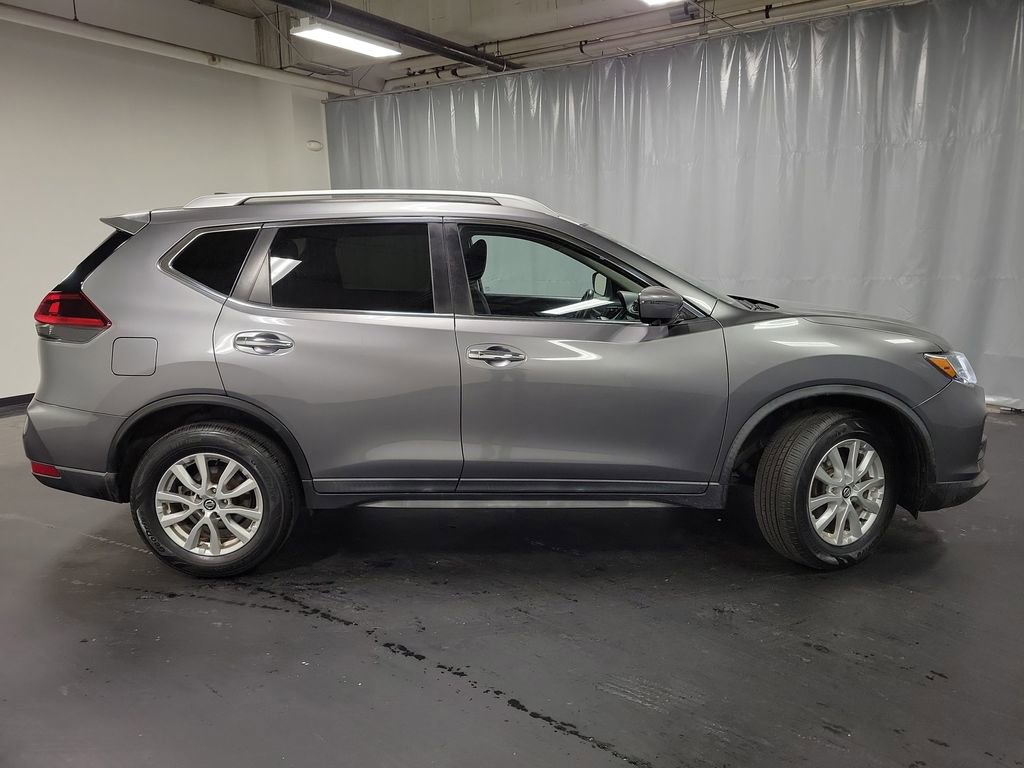 Used 2018 Nissan Rogue SV w/ Premium Package image 10