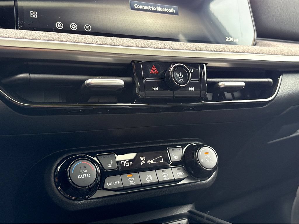 New 2026 Nissan Kicks S w/ Charging Package FWD image 8