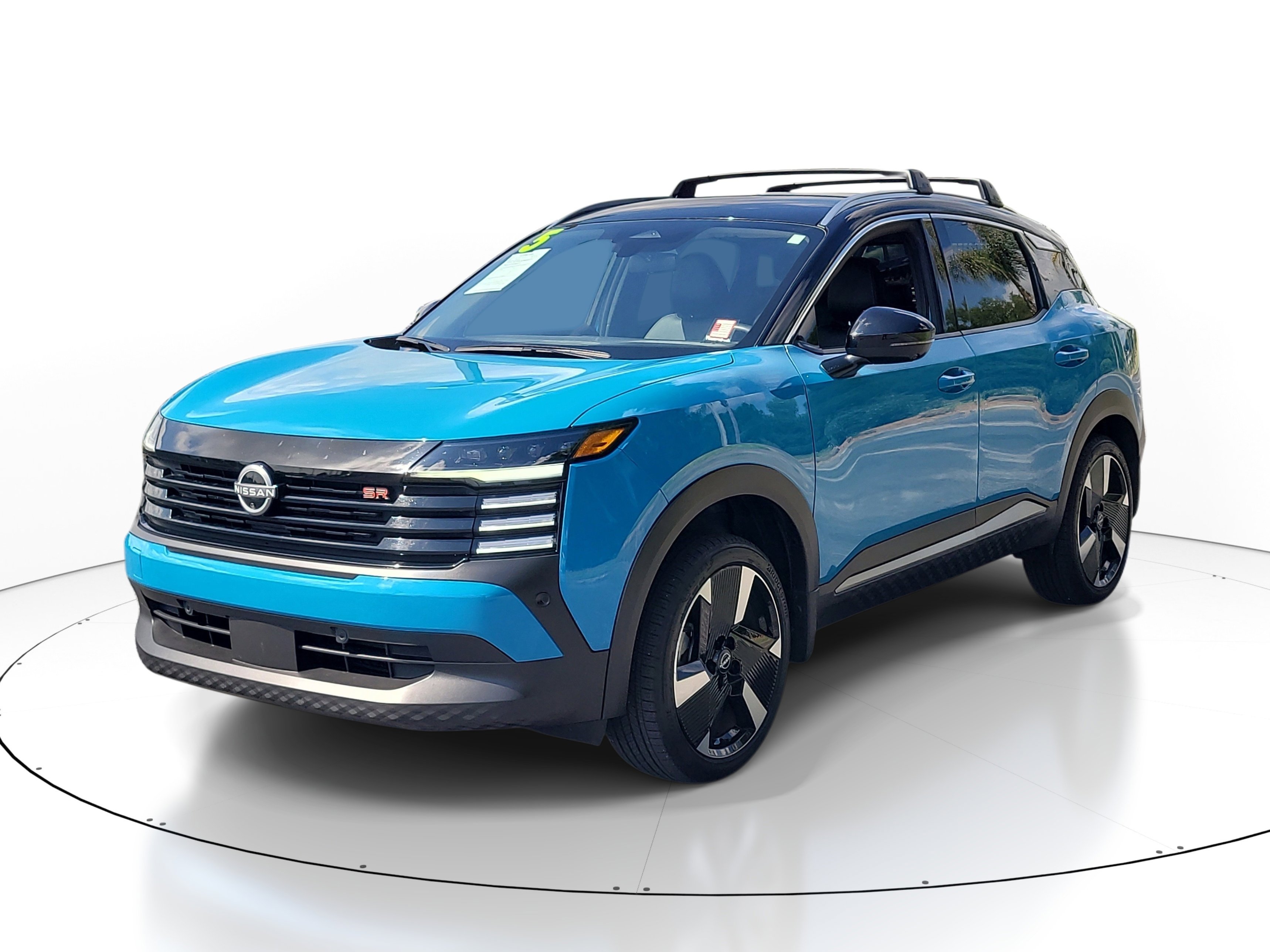 Used 2025 Nissan Kicks SR FWD image 3