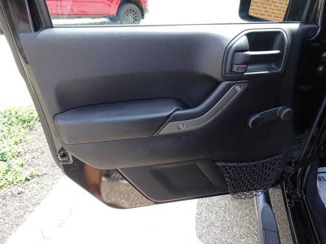 Used 2016 Jeep Wrangler Sport image 8