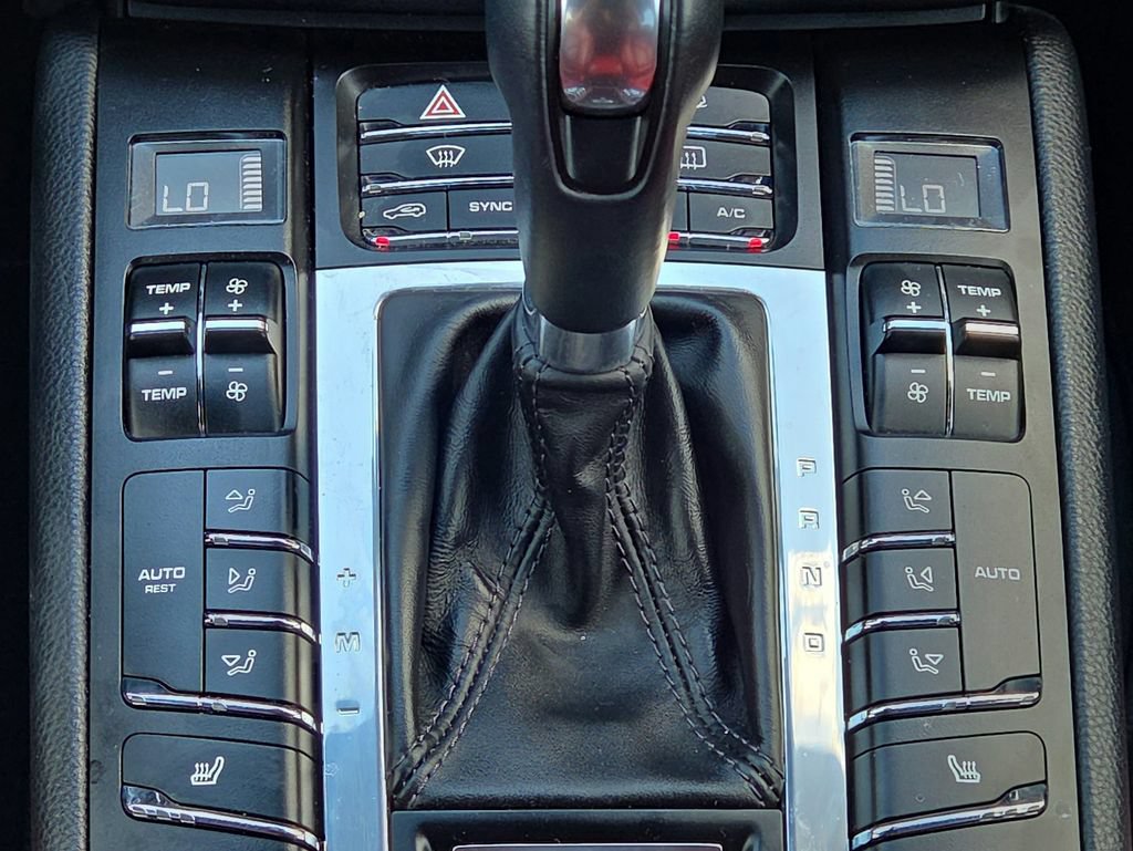 Certified 2018 Porsche Macan GTS AWD/4WD image 14