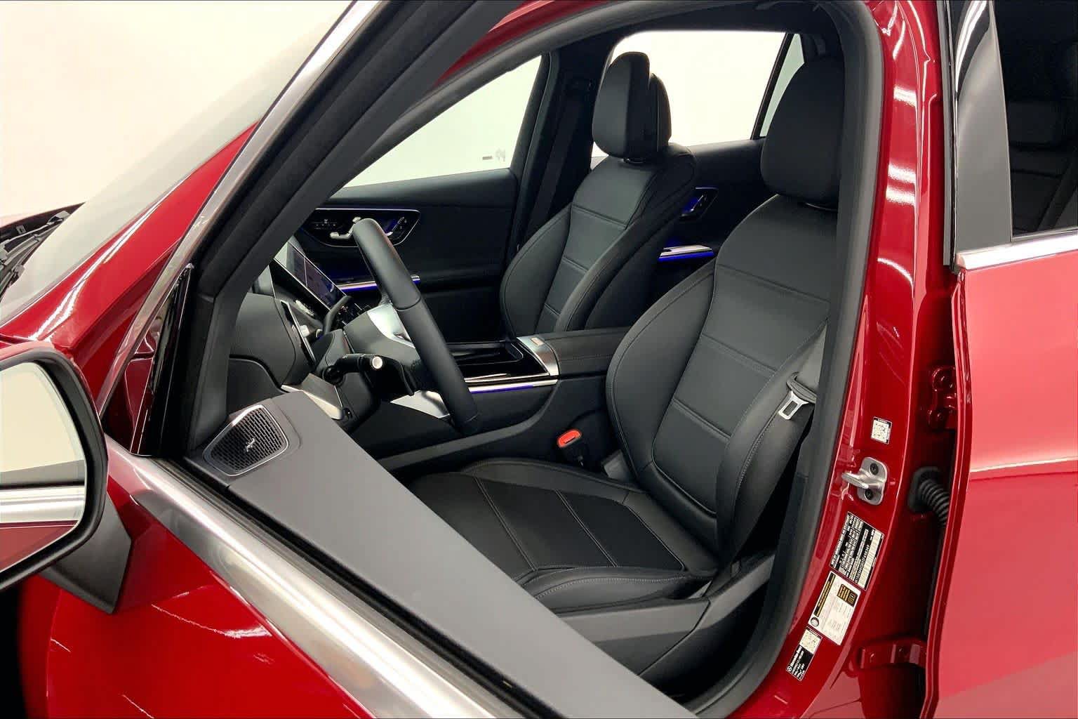 Used 2026 Mercedes-Benz GLC 300 image 21