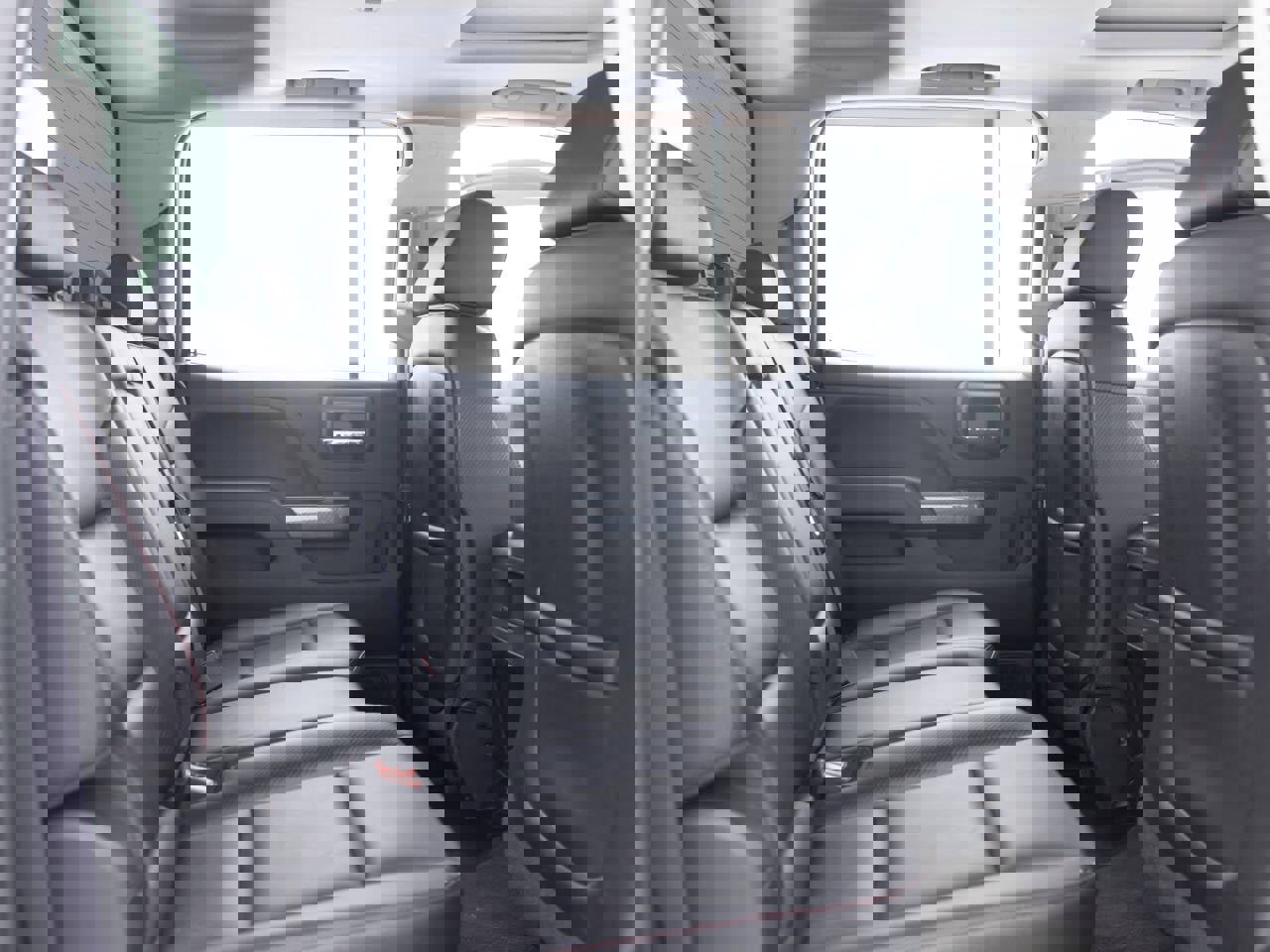 Used 2015 GMC Sierra 2500 SLT w/ Duramax Plus Package image 33