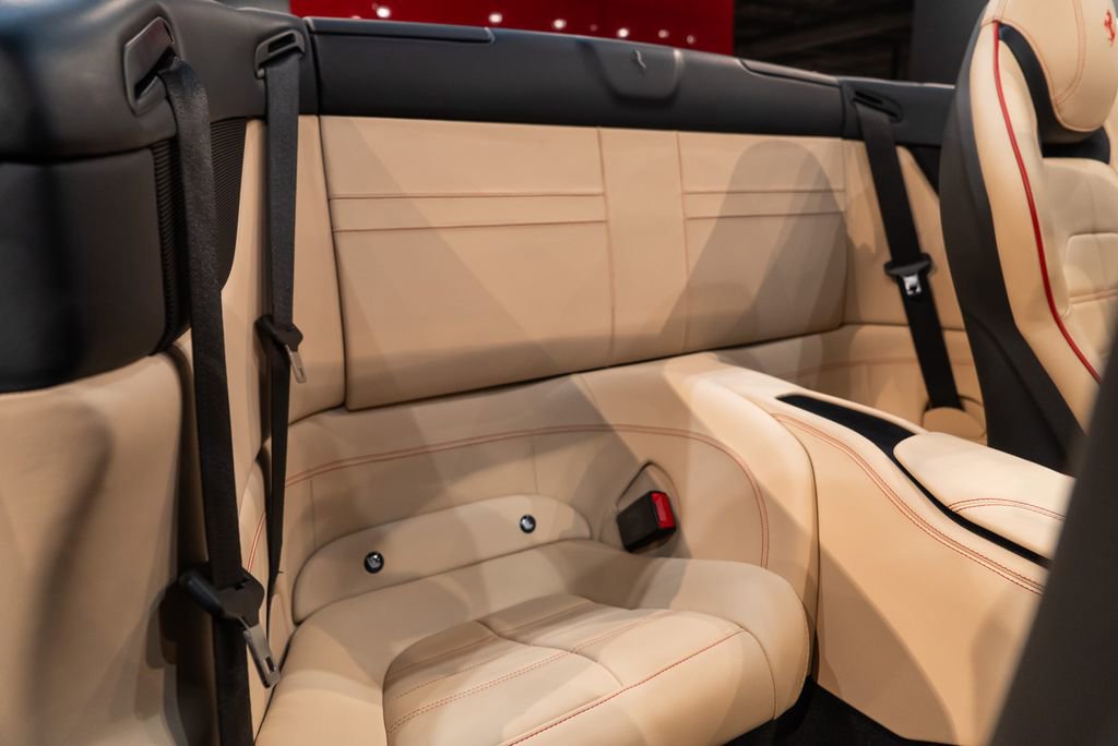 Used 2016 Ferrari California T image 43