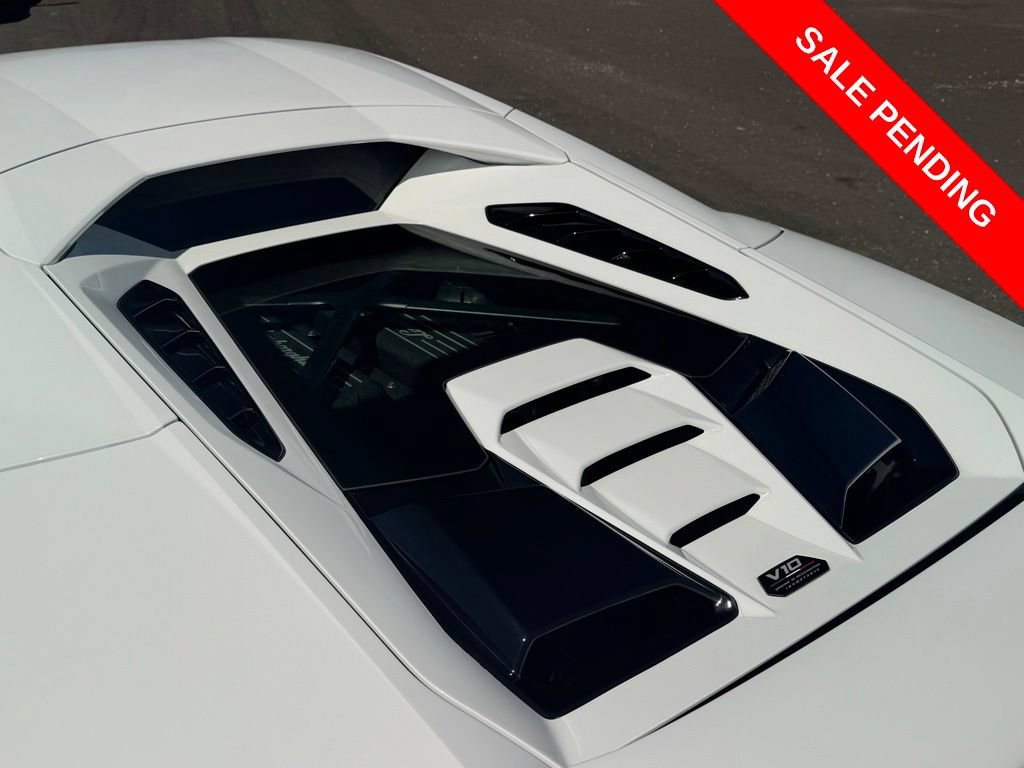 Used 2023 Lamborghini Huracan Tecnica RWD image 16
