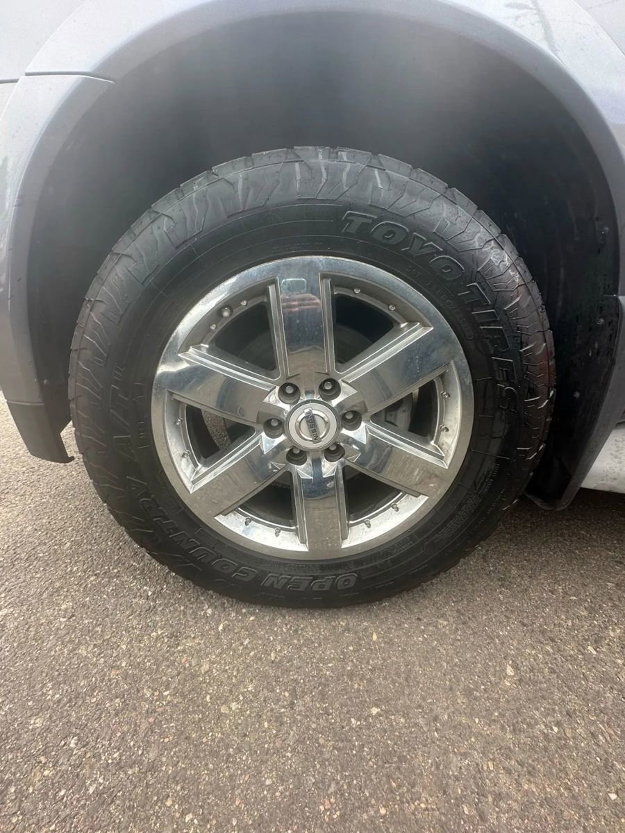 Used 2014 Nissan Armada Platinum image 9