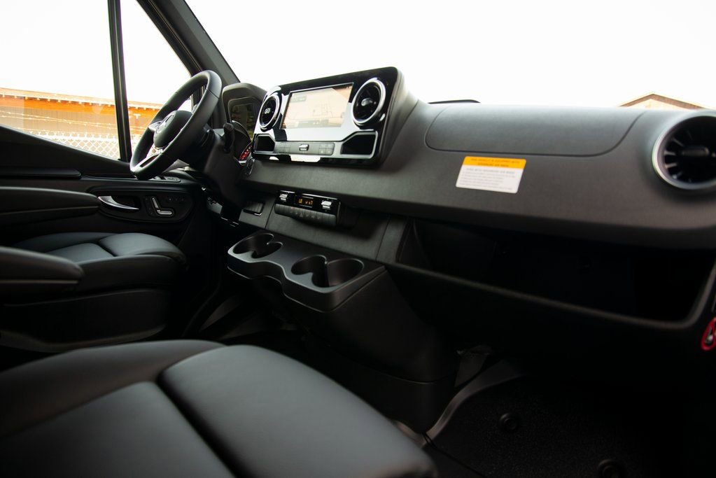 New 2025 Mercedes-Benz Sprinter 2500 image 14