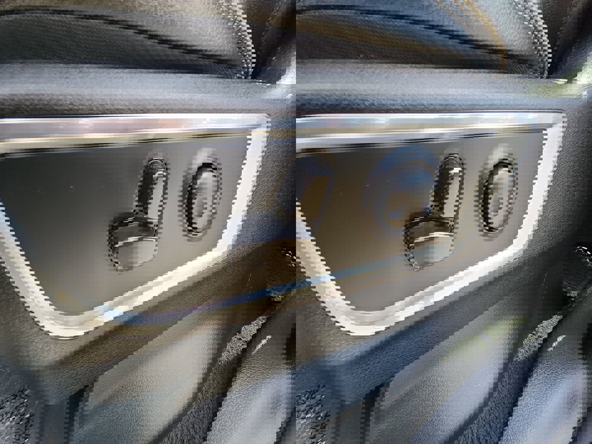 Certified 2024 RAM 1500 Laramie image 14