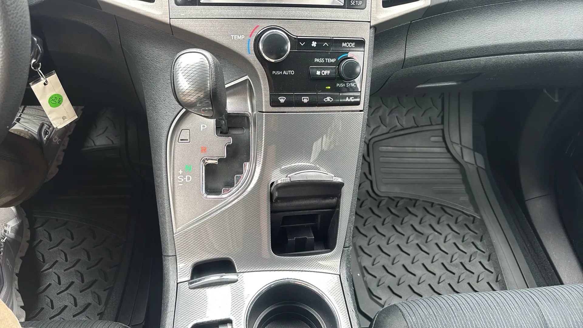 Used 2013 Toyota Venza LE w/ LE Convenience Pkg FWD image 11