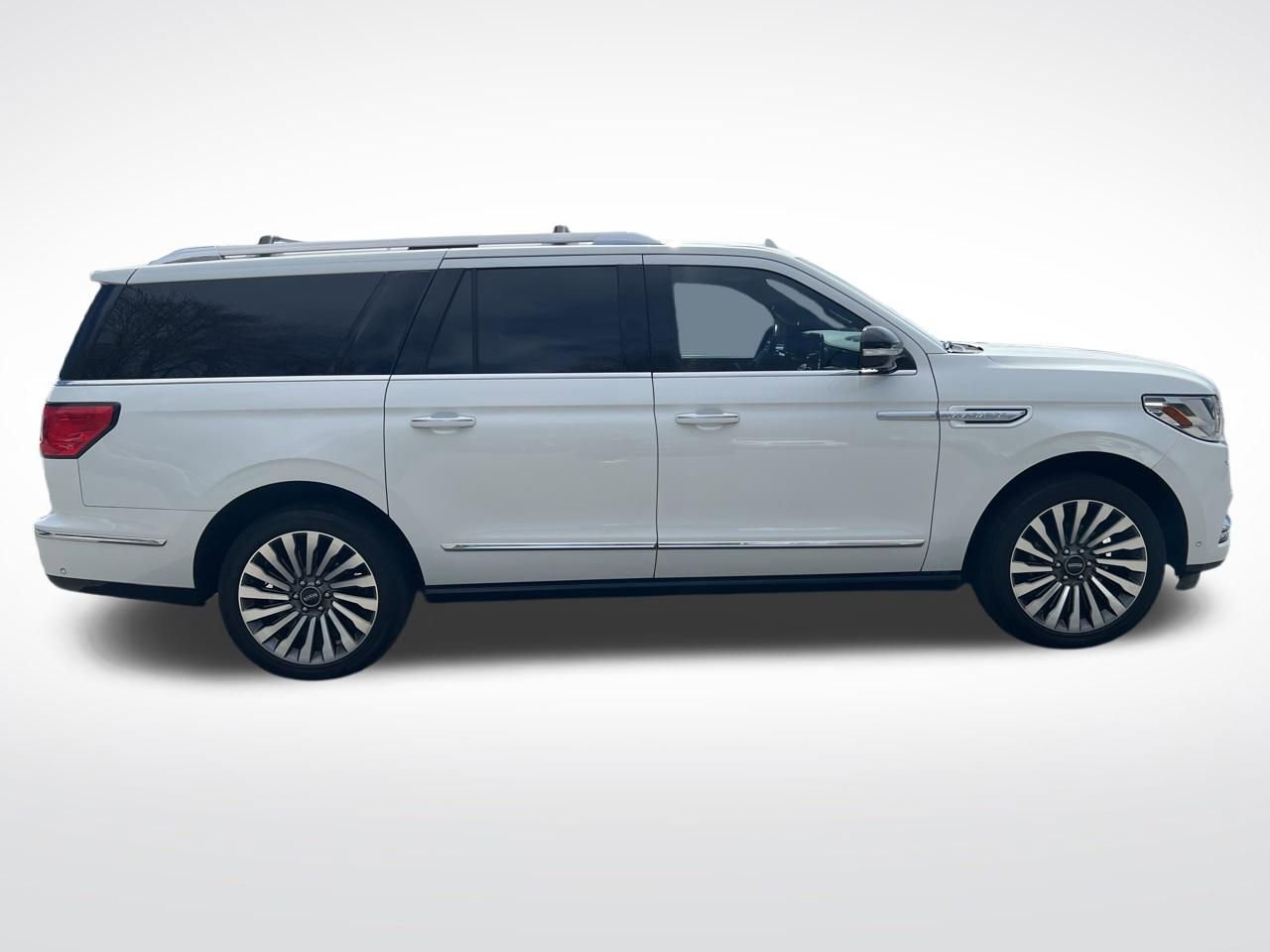 Used 2020 Lincoln Navigator L Reserve w/ Luxury Package image 7