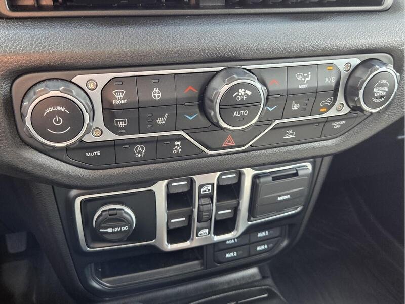 Used 2025 Jeep Wrangler Unlimited Sport AWD/4WD image 27