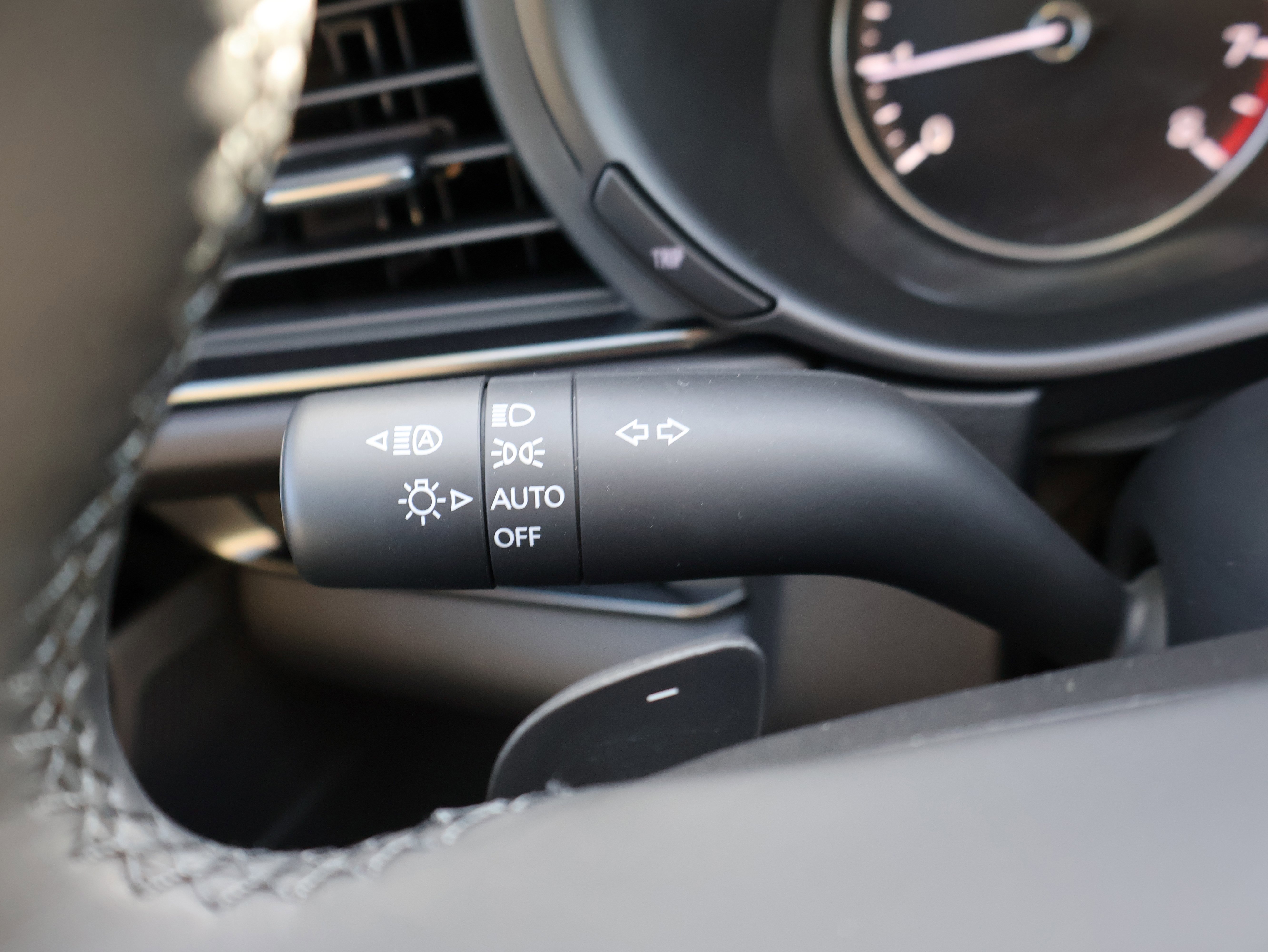 New 2026 MAZDA CX-30 2.5 Turbo w/ Premium Plus Pkg image 37