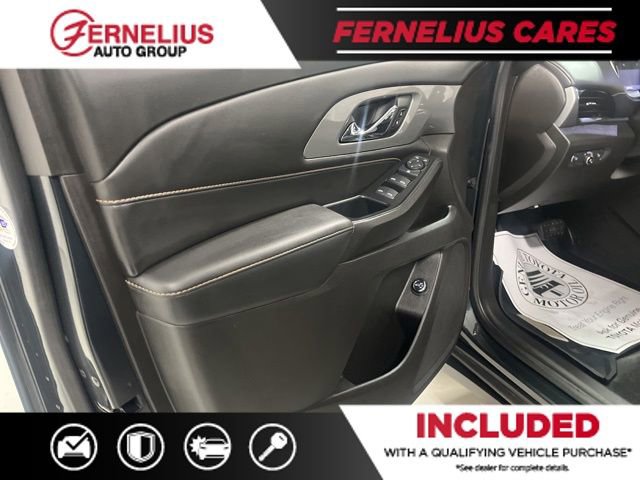 Used 2021 Chevrolet Traverse LT image 13