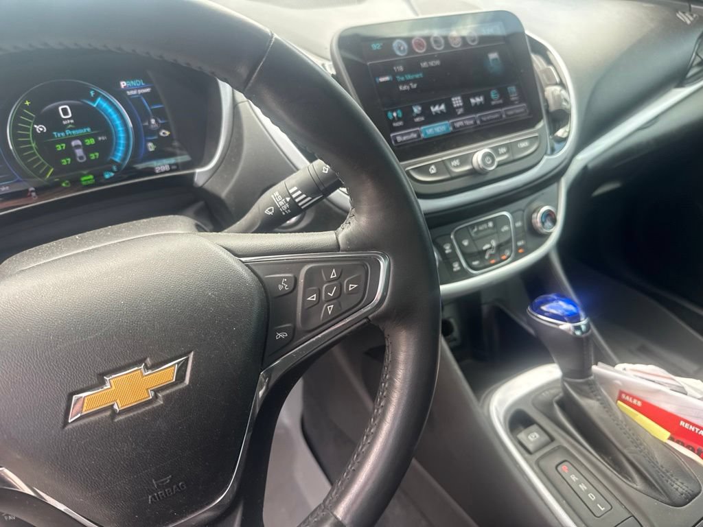 Used 2017 Chevrolet Volt LT FWD image 17