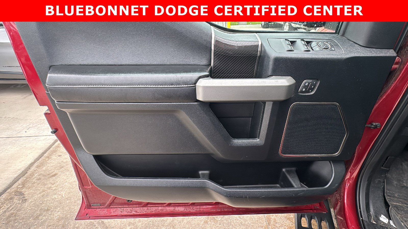 Used 2018 Ford F150 Raptor w/ Equipment Group 802A Luxury image 12