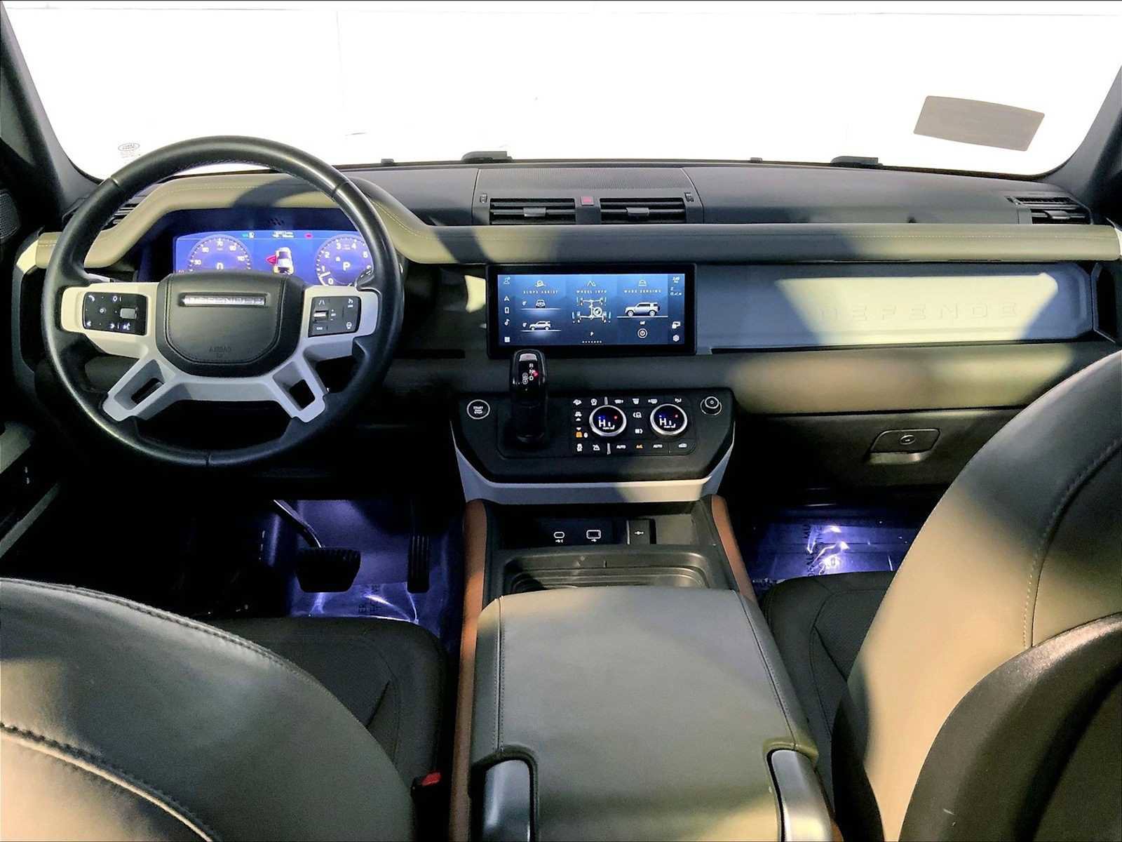 Used 2020 Land Rover Defender 110 SE image 14