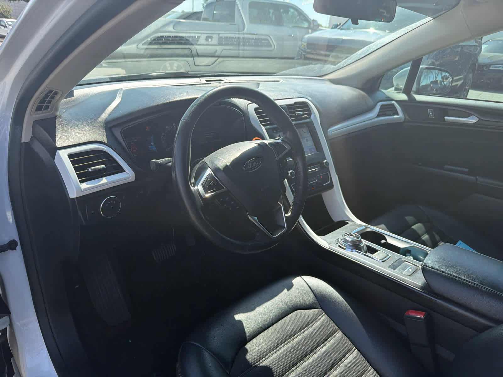 Used 2018 Ford Fusion SE w/ Equipment Group 201A image 7