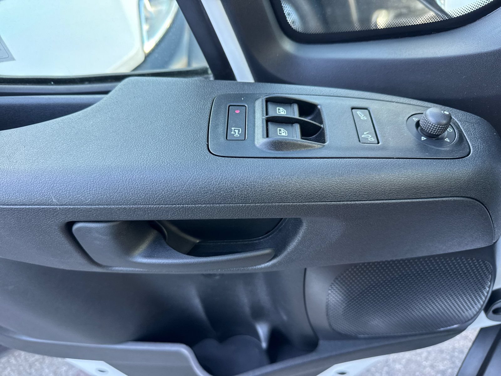 Used 2026 RAM ProMaster 2500 w/ Convenience Group FWD image 11