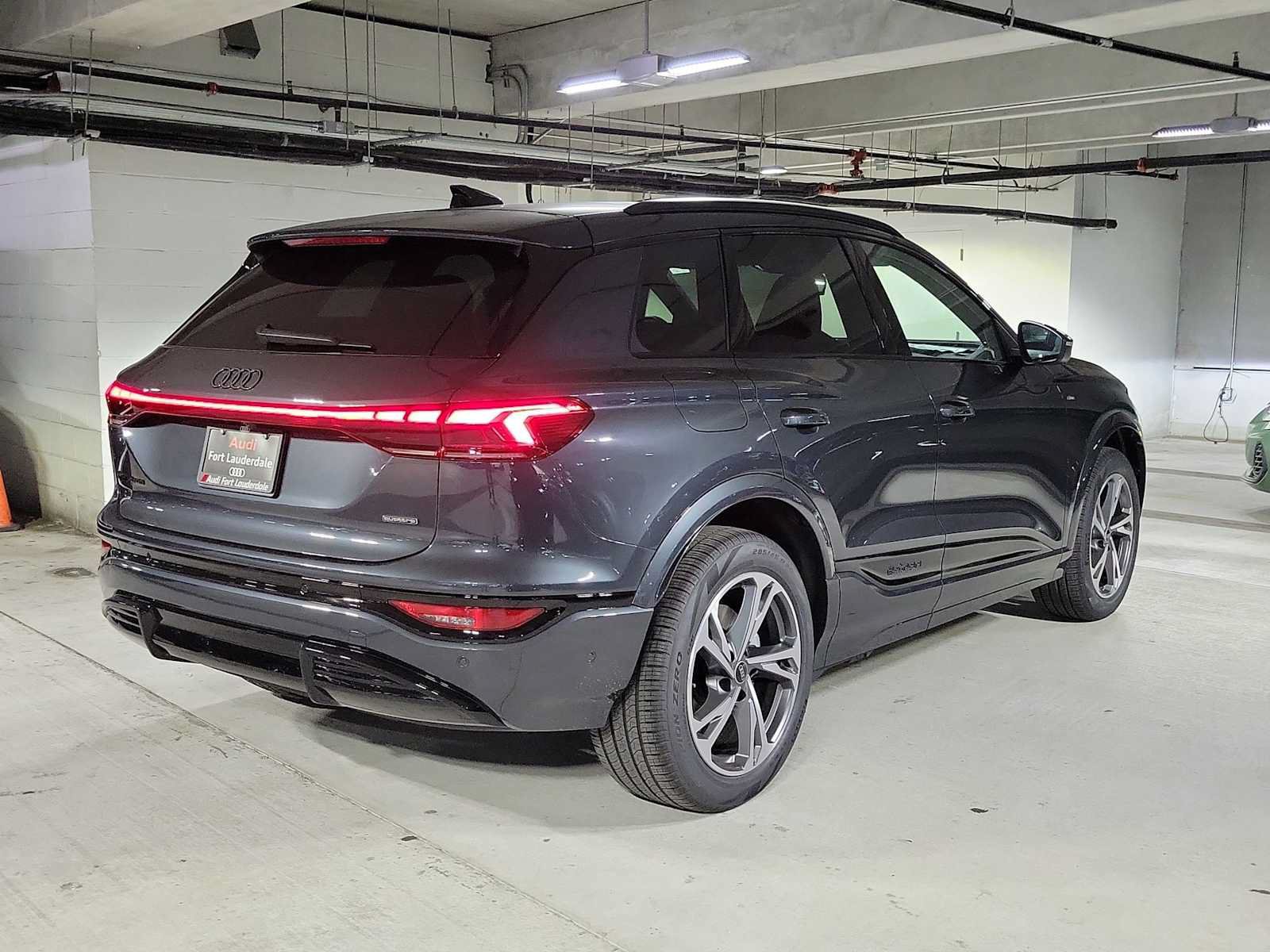 New 2027 Audi Q6 e-tron Premium Plus AWD/4WD image 5