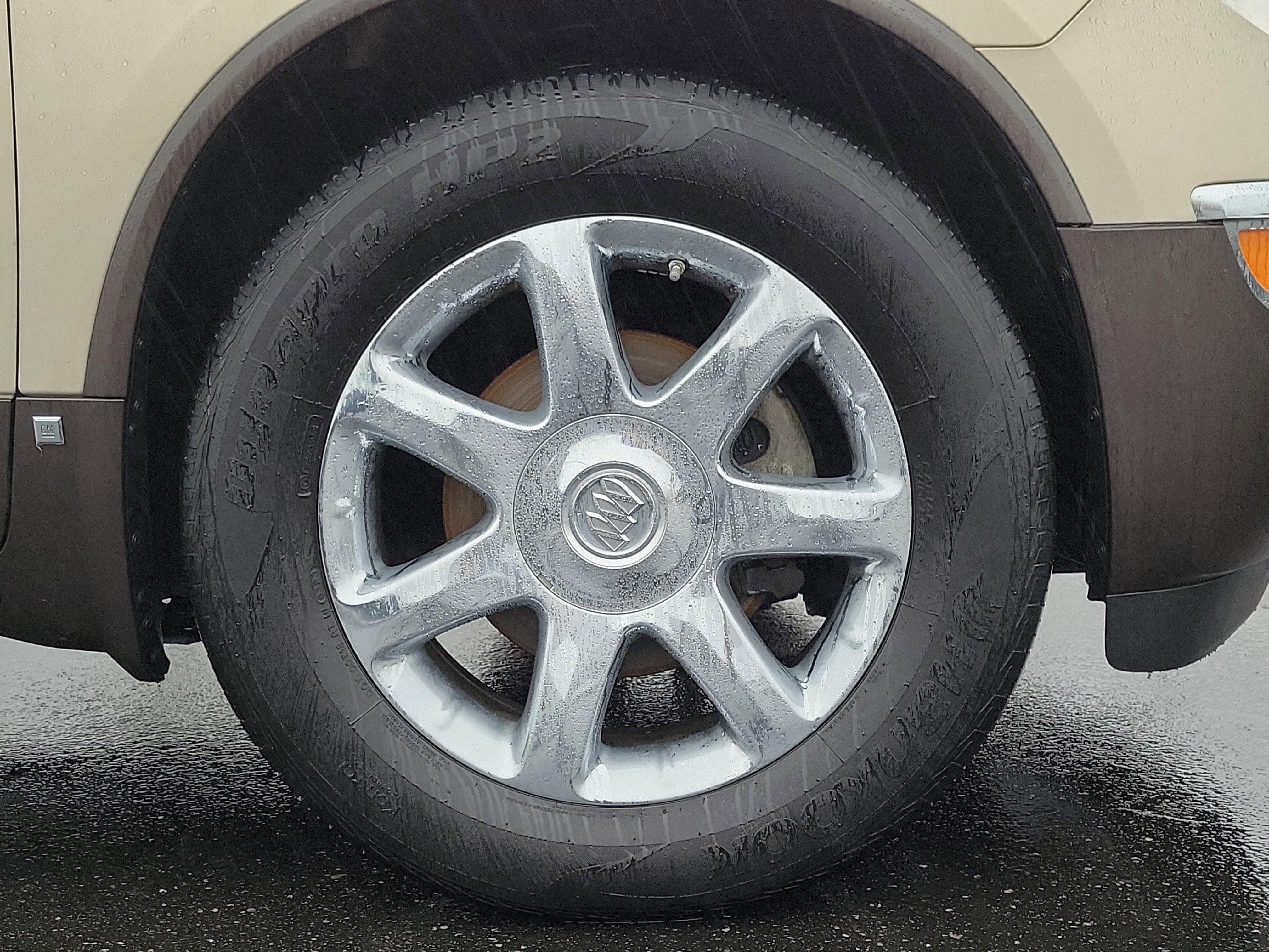 Used 2008 Buick Enclave CXL w/ Entertainment Package #1 image 5