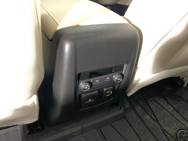 Used 2024 Buick Enclave Essence w/ Experience Buick Package image 25